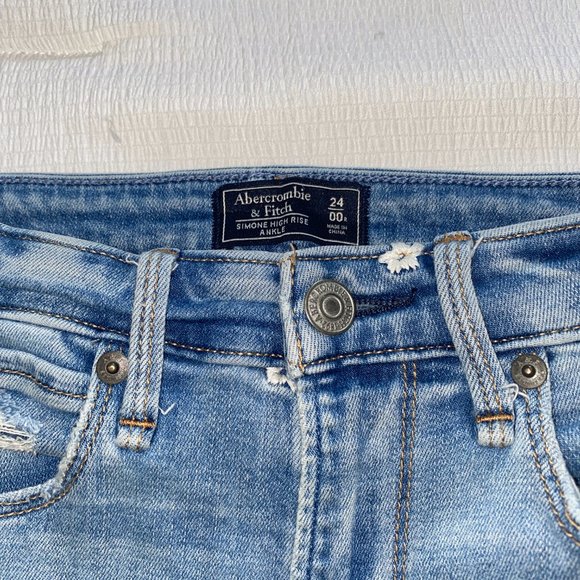 Abercrombie & Fitch Embroidered Simone High Rise Ankle Skinny Jeans - Picture 3 of 6